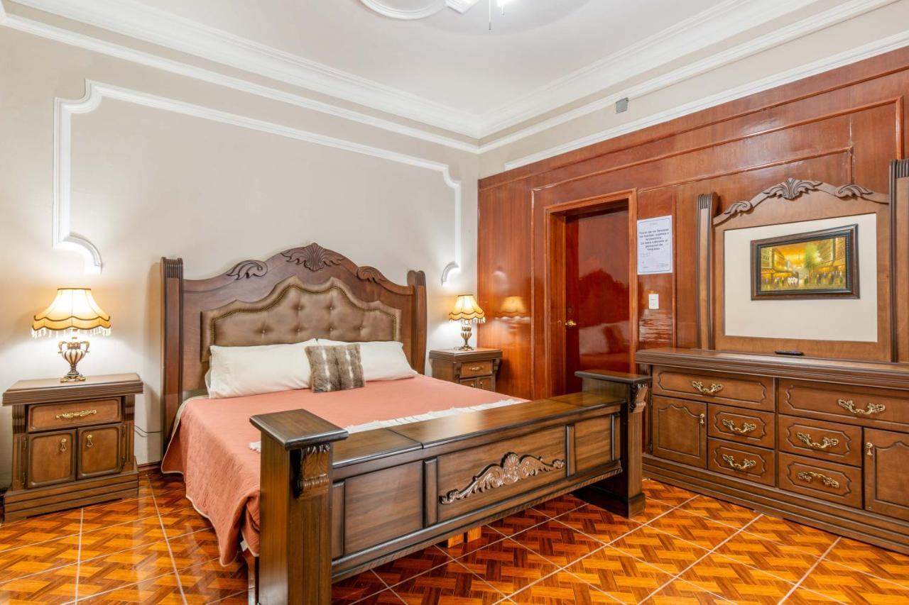 Hosteria Casa Marquez León Dış mekan fotoğraf