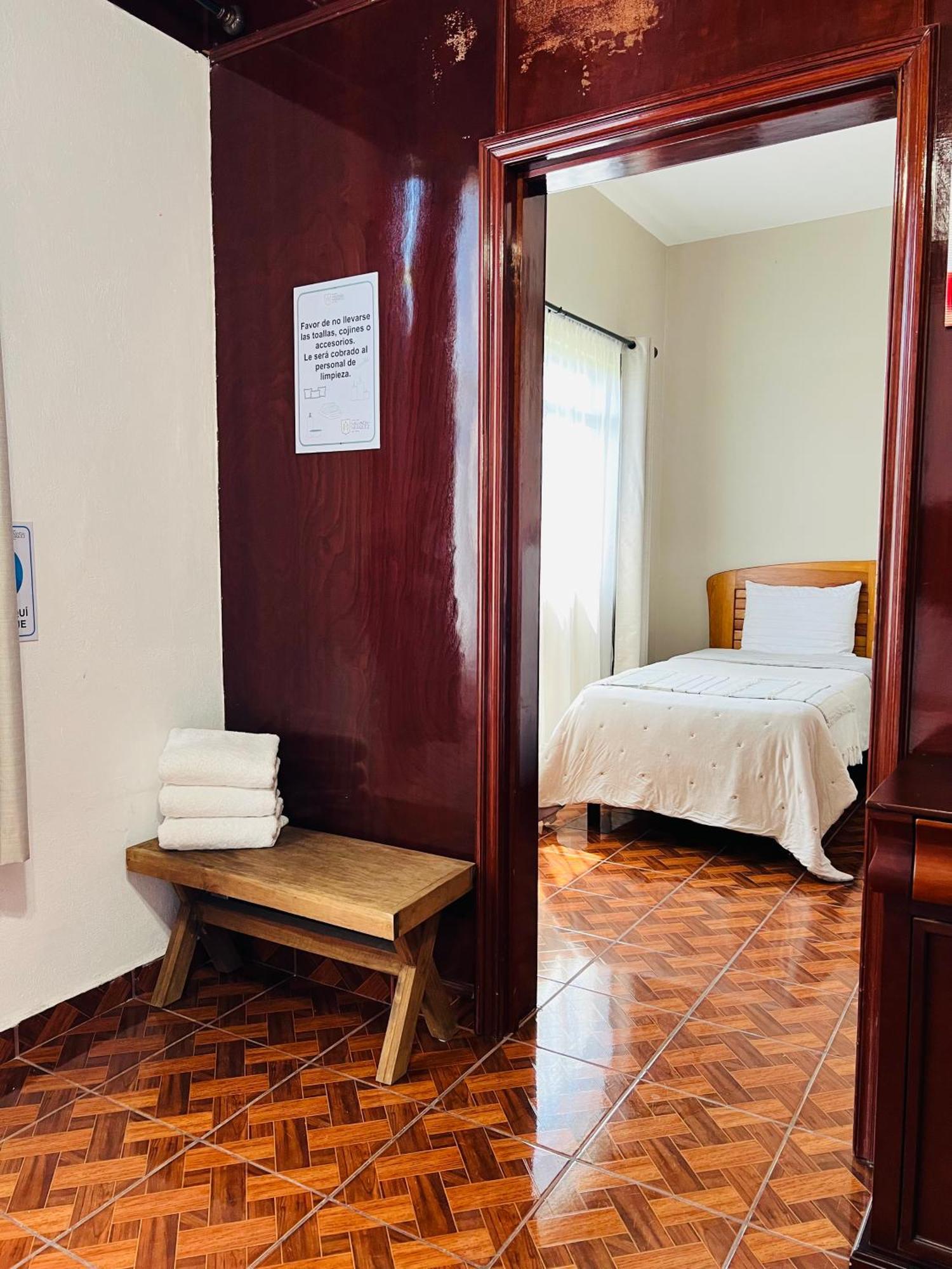 Hosteria Casa Marquez León Dış mekan fotoğraf