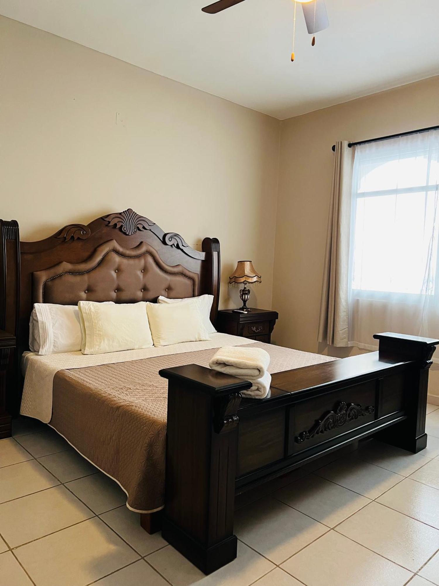 Hosteria Casa Marquez León Dış mekan fotoğraf