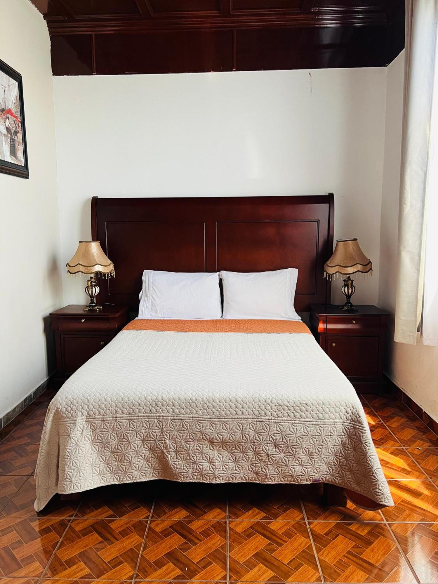 Hosteria Casa Marquez León Dış mekan fotoğraf