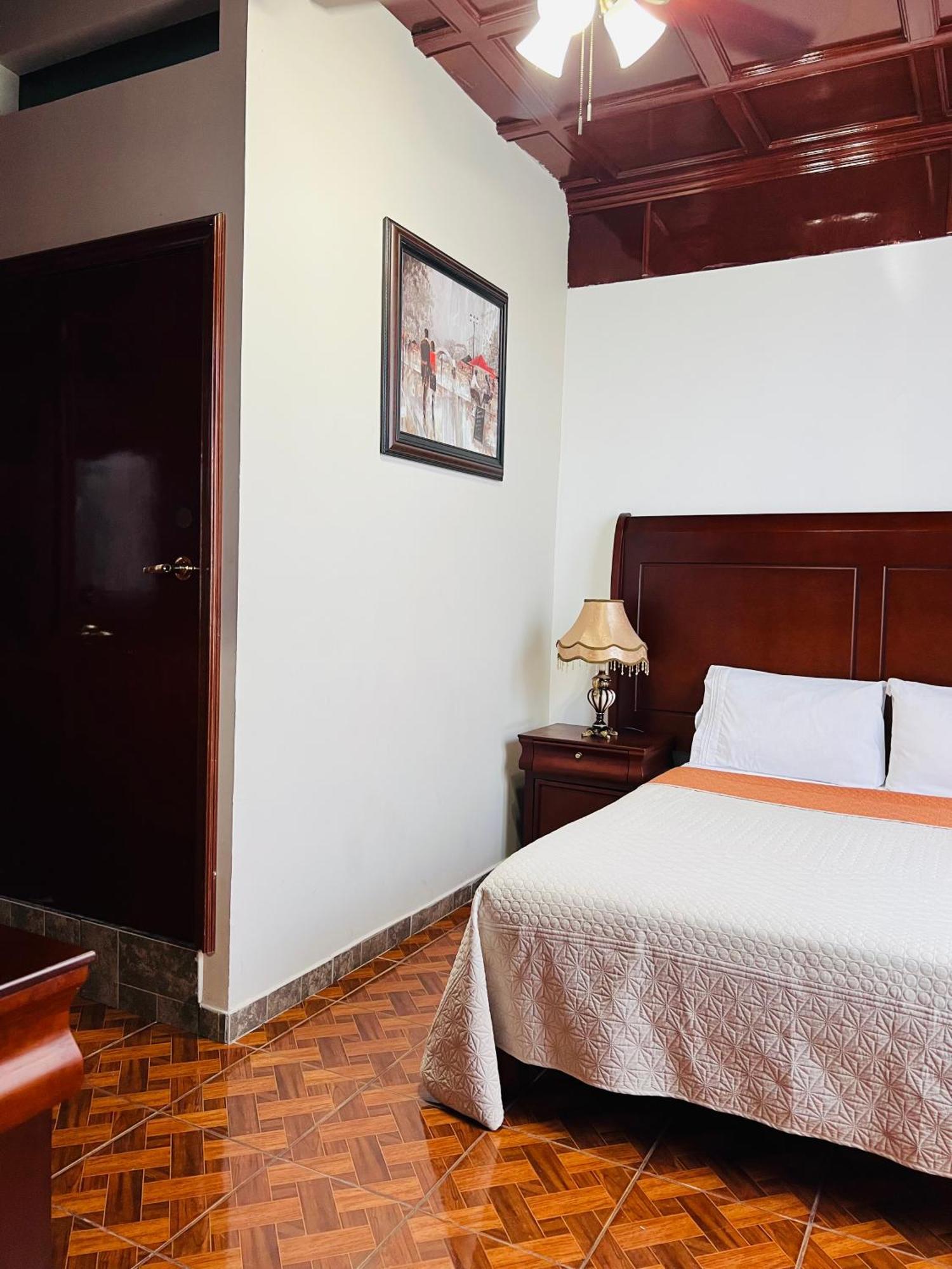 Hosteria Casa Marquez León Dış mekan fotoğraf